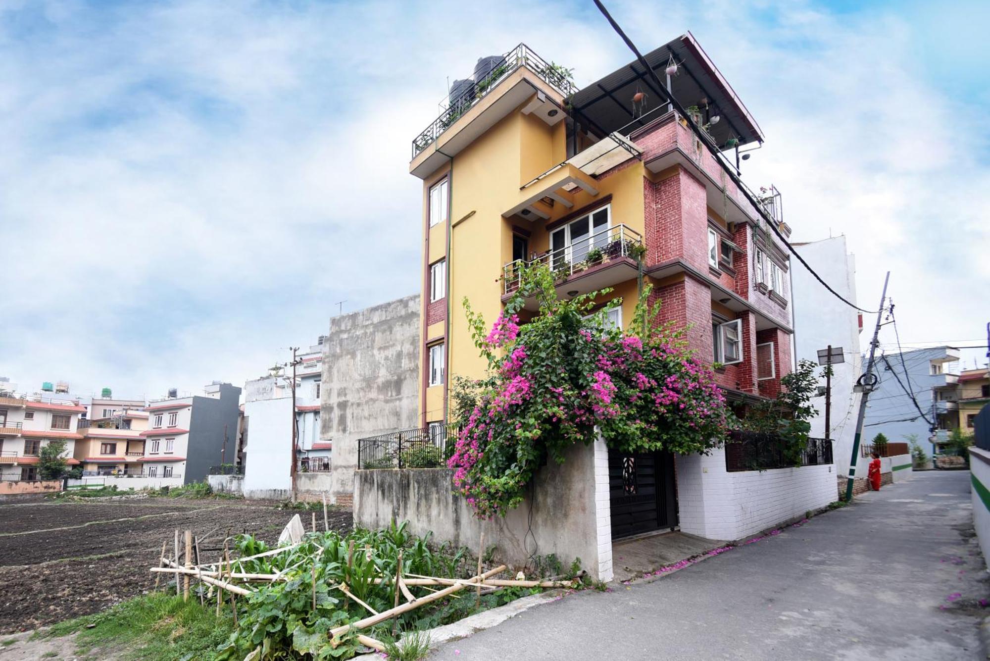 Mums Homestay & Studio Apartments Kathmandu Exterior foto